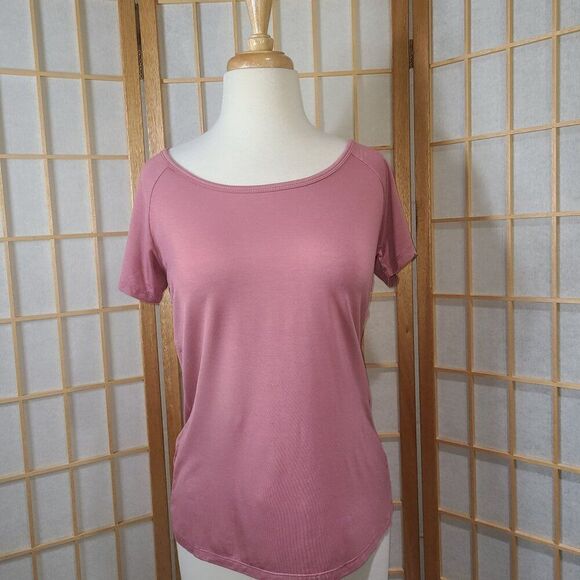 NWT The Free Yoga Sm Open Back Top - Picture 7 of 16
